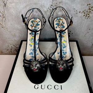 Gucci Women’s 39 Velvet Crystal Tiger Head